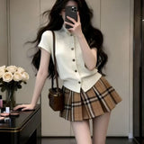 A Complete Set Of Korean Ootd Wears Two Sets Of Women's Half-Dressed Women's Skirts In The Early Summer College Wind Reduction Age-Olded Shirt