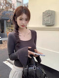 2026 Spring And Autumn Horn Sleeve Square Collar Collar Collar Collar Top Woman Design Sense With Long Sleeve Bottom Shirt Short Shoulder T-Shirt