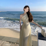 Banquet Dress Female Senior Birthday Small Dress Heavy Industry Wrinkle Sexy Slant Shoulder Outcry Holiday Dress